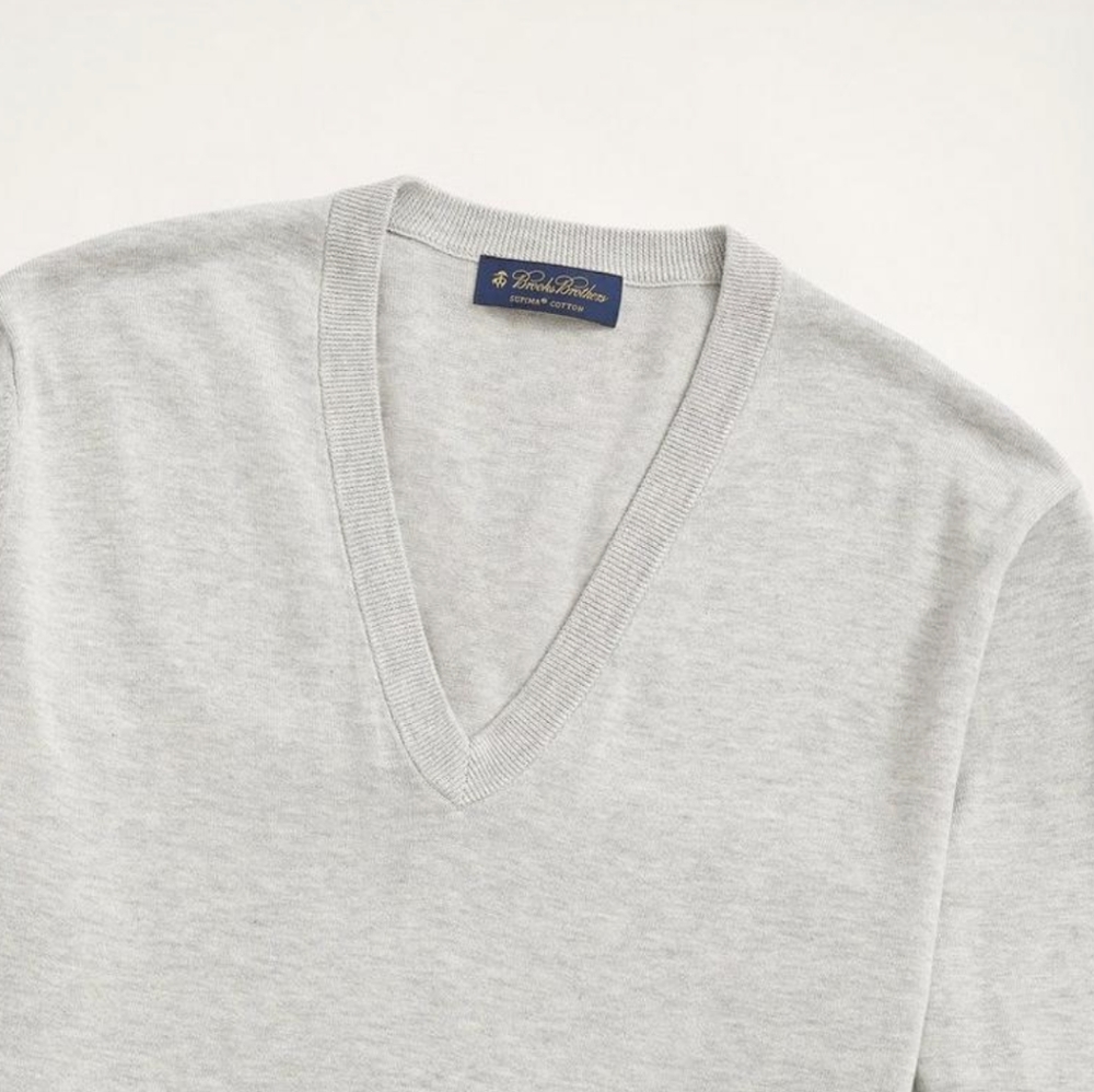 Men's Brooks Brothers Supima 100% Cotton V-Neck Sweater Grey Size Medium EUC - Picture 2 of 5
